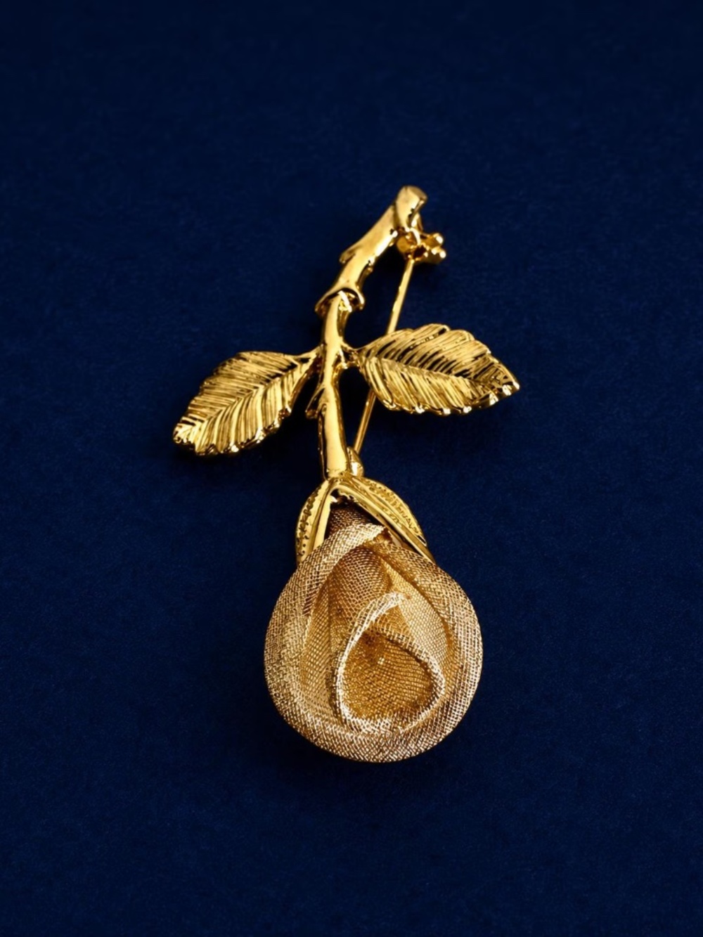 Vintage AAI Signed Gold-Tone Mesh Rose Brooch